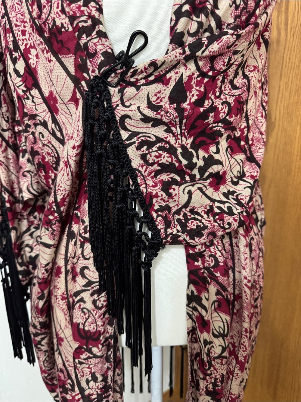 Tanzara wine & tan rayon kimono with fringe S - Picture 5 of 10